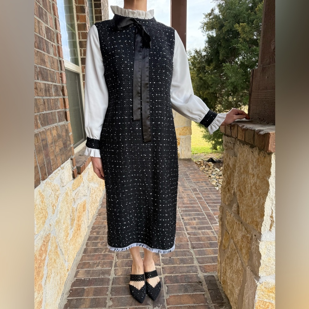 Dainty Jewells Black and Cream Long Sleeve Dress - Picture 2 of 6